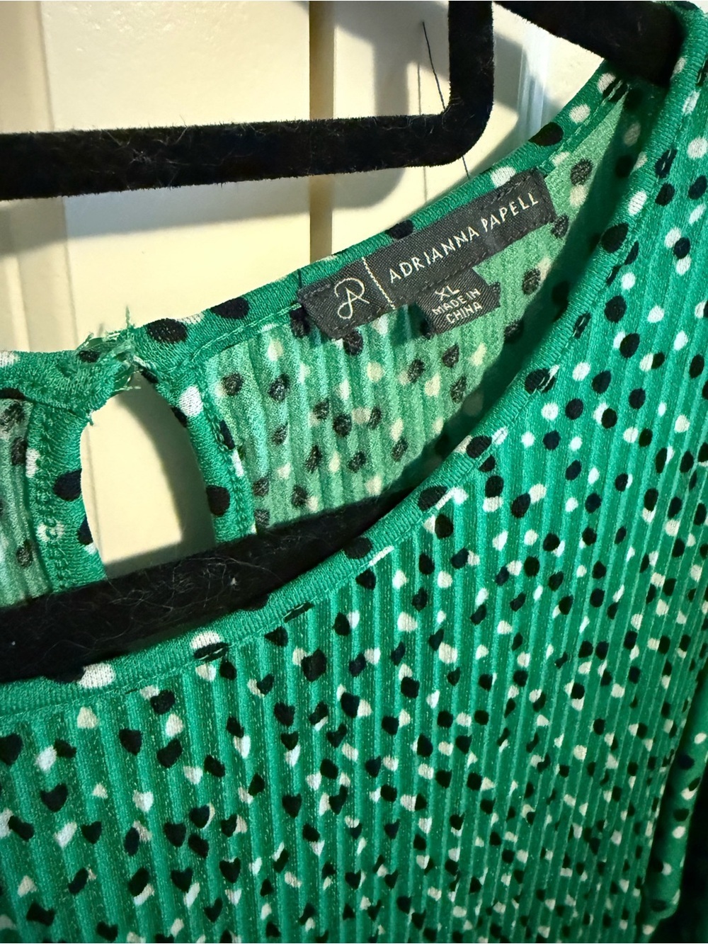 Adrianna Papell Emerald Green Polka Dot Blouse - Picture 2 of 3
